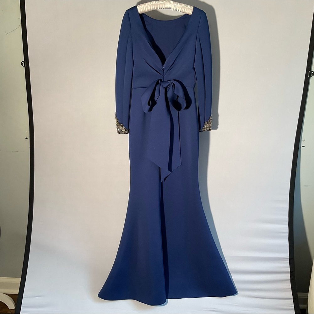 Royal Blue Badgley Mischka Mermaid Evening Gown Beaded Cuffs Bow Back Formal Sz4 - Picture 6 of 16
